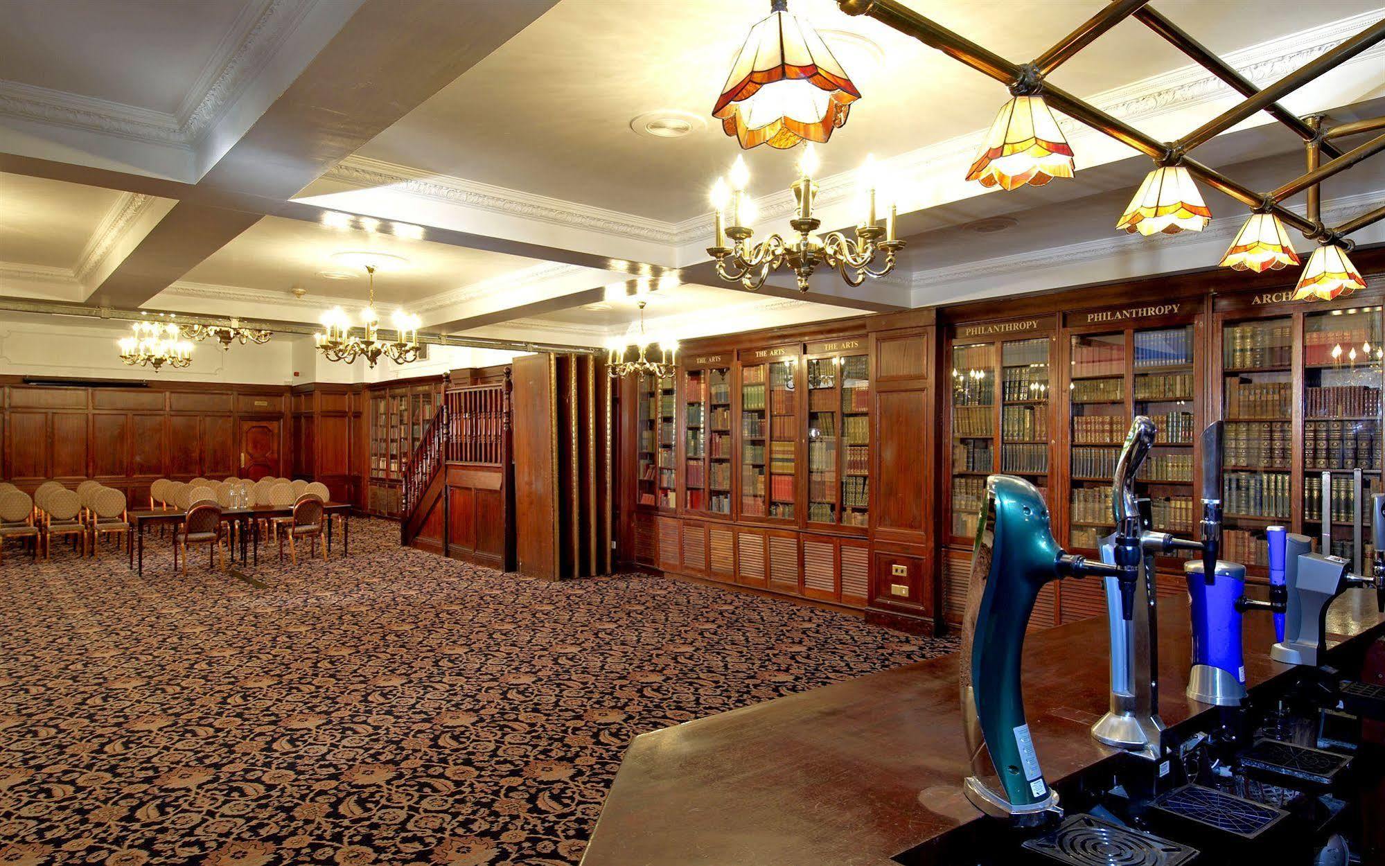 The Imperial Crown Hotel Halifax İç mekan fotoğraf